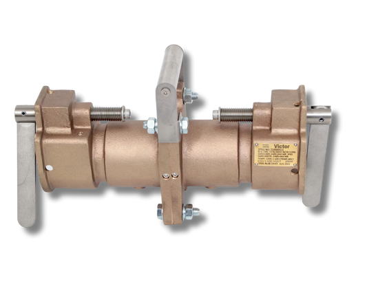 VICTOR PLUGS AND SOCKETS 250A Restrained Coupler